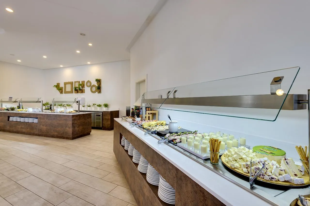 Aparthotel Tropic Garden Santa Eularia des Riu 4*,