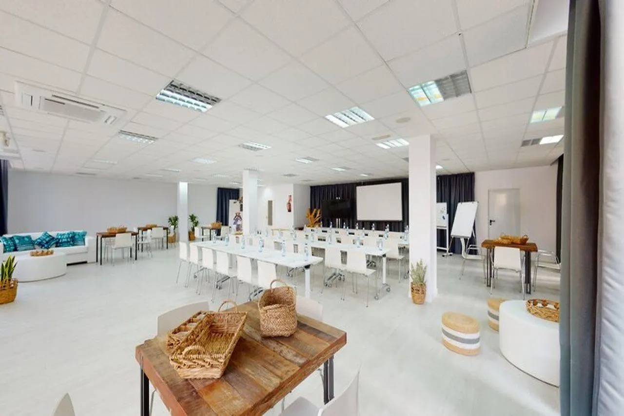 Aparthotel Tropic Garden Санта-Эулалия-дель-Рио