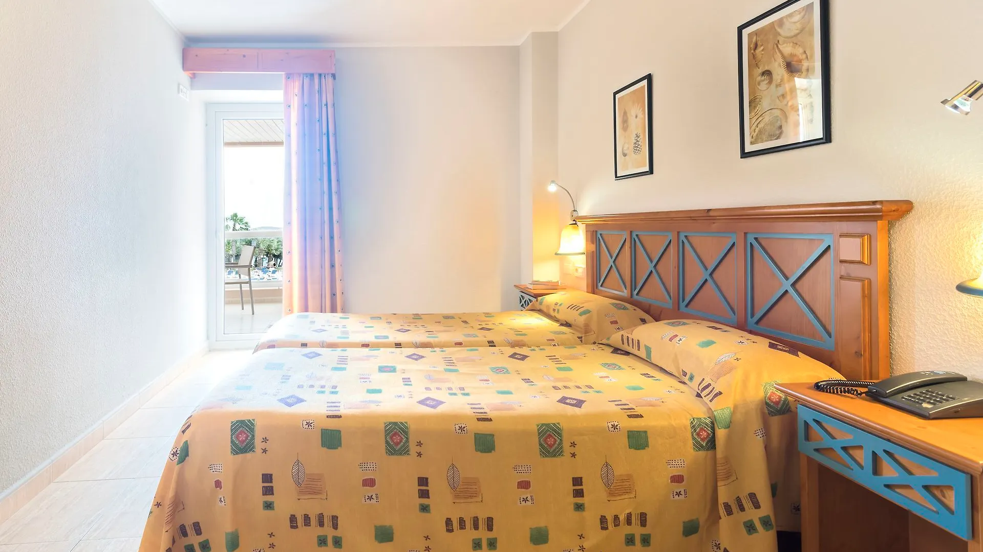 Aparthotel Tropic Garden Санта-Эулалия-дель-Рио